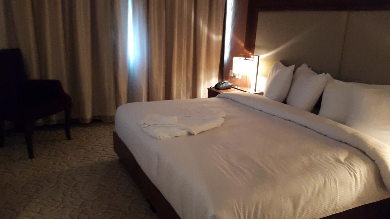 President Hotel Amman Buitenkant foto