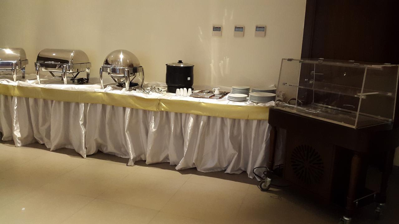 President Hotel Amman Buitenkant foto