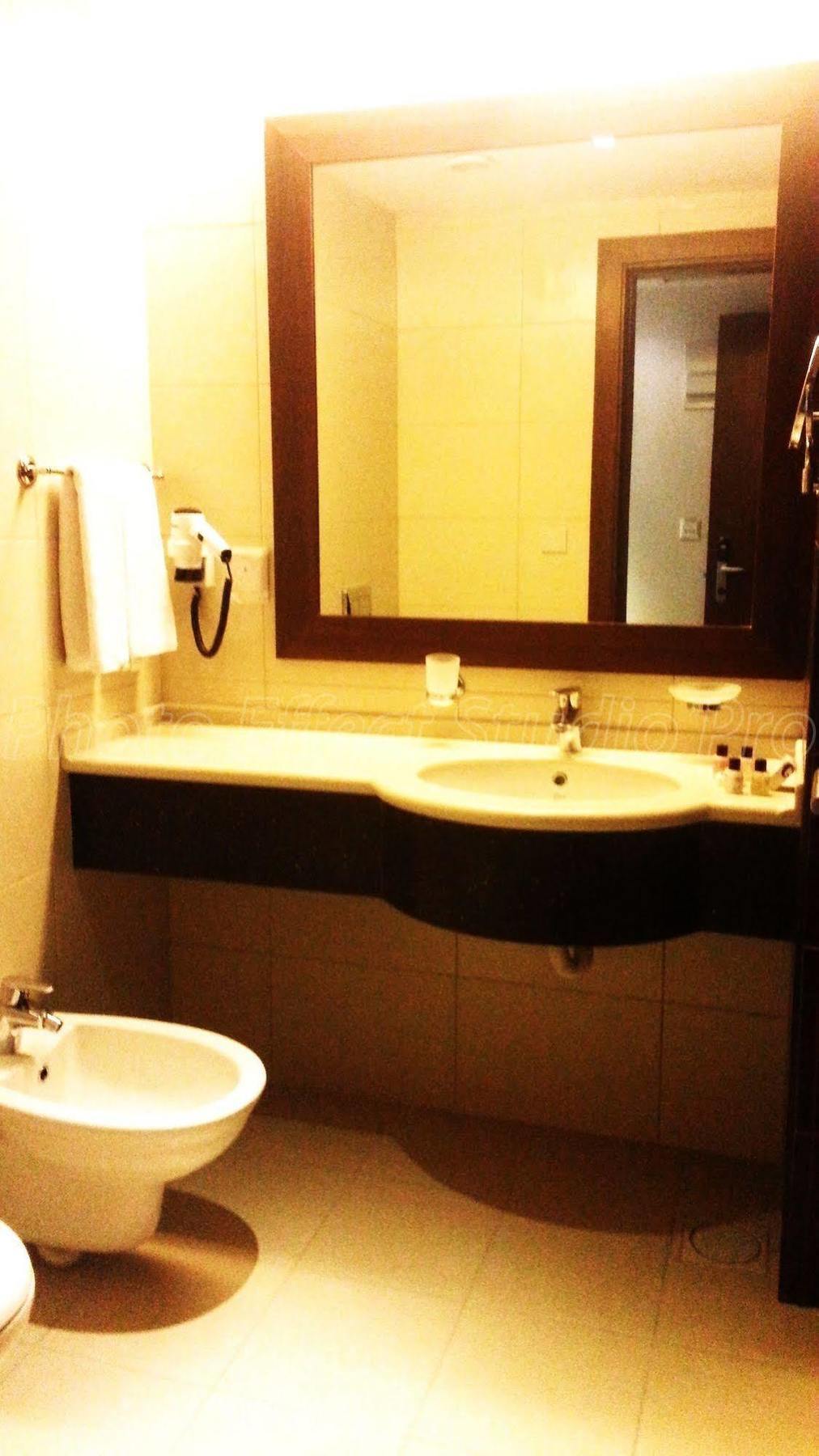 President Hotel Amman Buitenkant foto